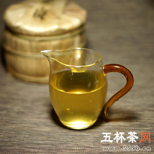深圳设计周推荐商家——“山田土”路上的茶茶山田土包装设计